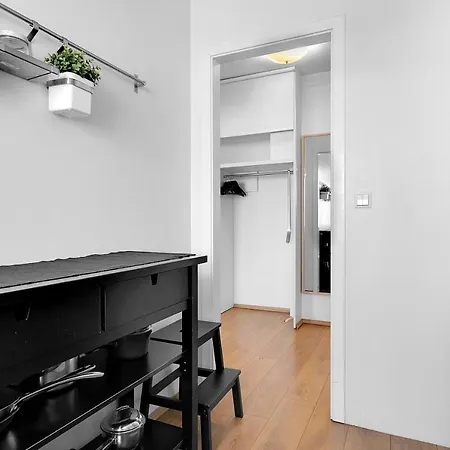 Bright 1br With A View Reykjavik