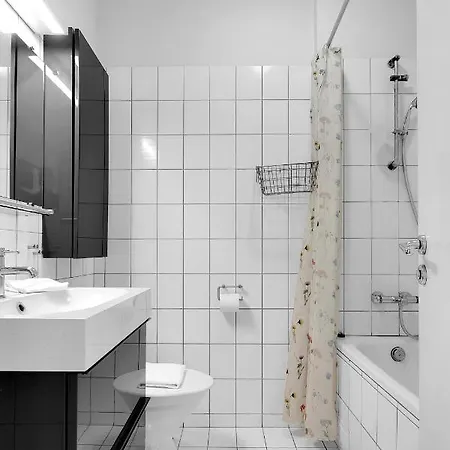 Appartement Bright 1br With A View
