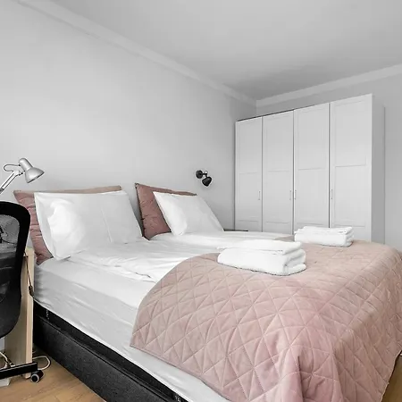 Bright 1br With A View Appartement